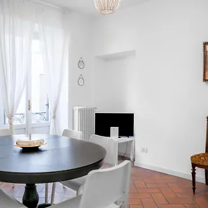Apartment Torretta 4 By Design, Bellano