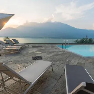 Magic View With Beautiful Pool Area Bellano